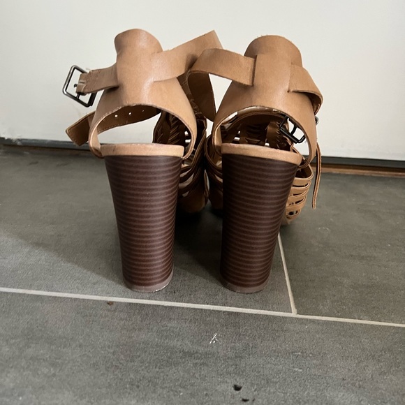 Slightly worn Merona wedge sandals. Comfortable and cute. - Picture 3 of 5